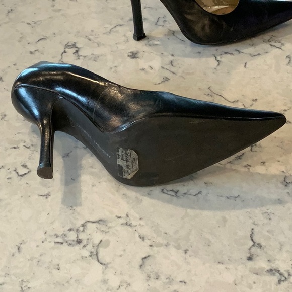 Chinese Laundry Black Spicy Kid Lea pump, size 8.5. - Picture 3 of 4